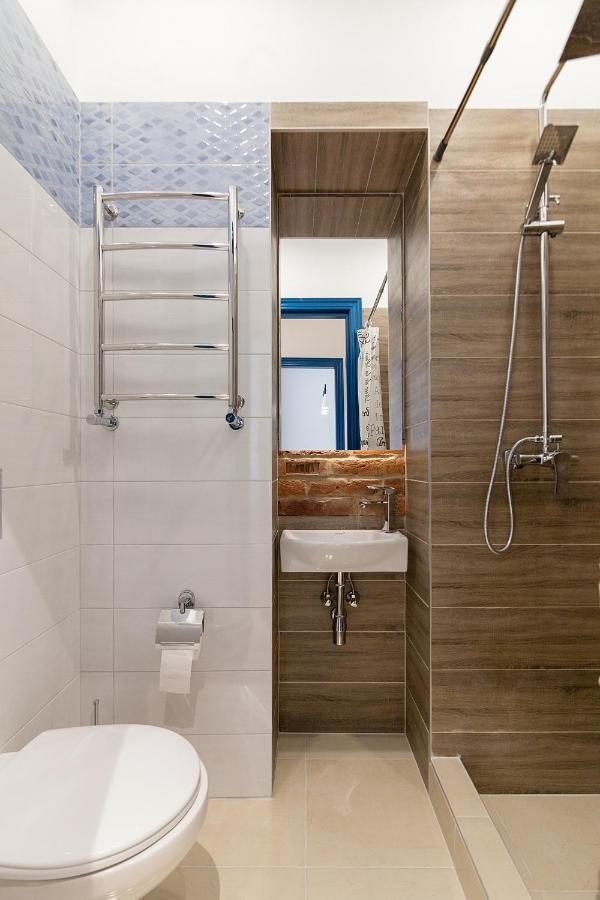 Leogrand Three Bedrooms Vip Apartments On Kniazia Romana 12 إلفيف المظهر الخارجي الصورة
