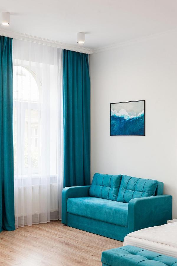 Leogrand Three Bedrooms Vip Apartments On Kniazia Romana 12 إلفيف المظهر الخارجي الصورة