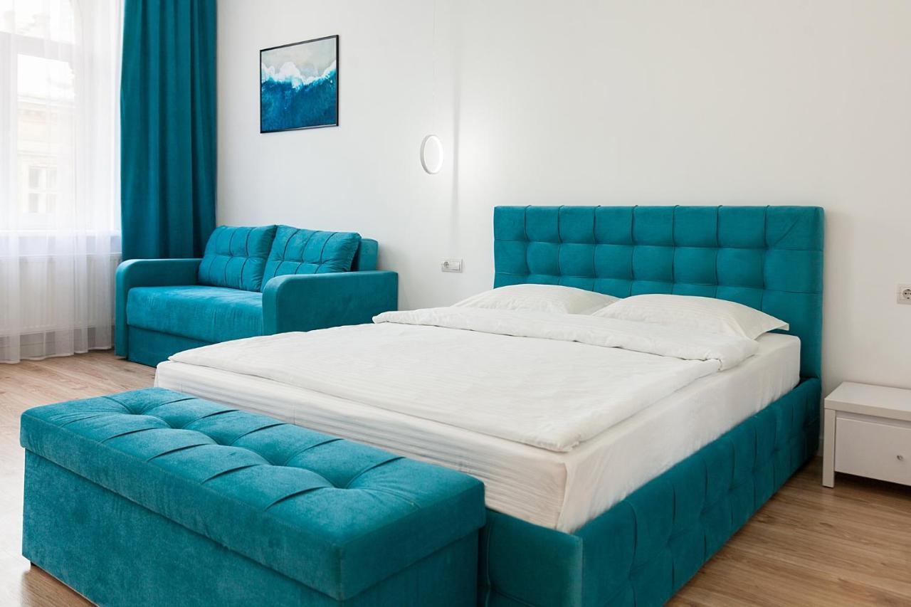 Leogrand Three Bedrooms Vip Apartments On Kniazia Romana 12 إلفيف المظهر الخارجي الصورة